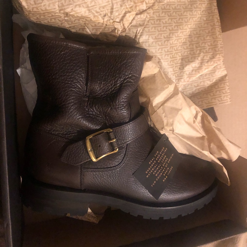 NWT Frye Shearling Fur Lined Boots Size 8